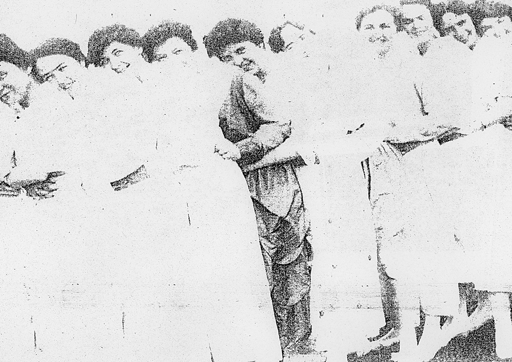 Pia Paulina Guilmoth and Jesse Bull Saffire: Fishworm