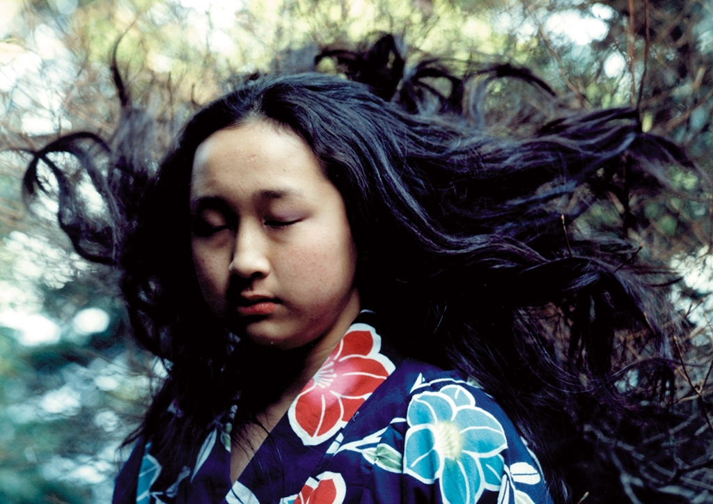 My favs from the Internet Archive (31): Hellen van Meene: The years shall run like rabbits